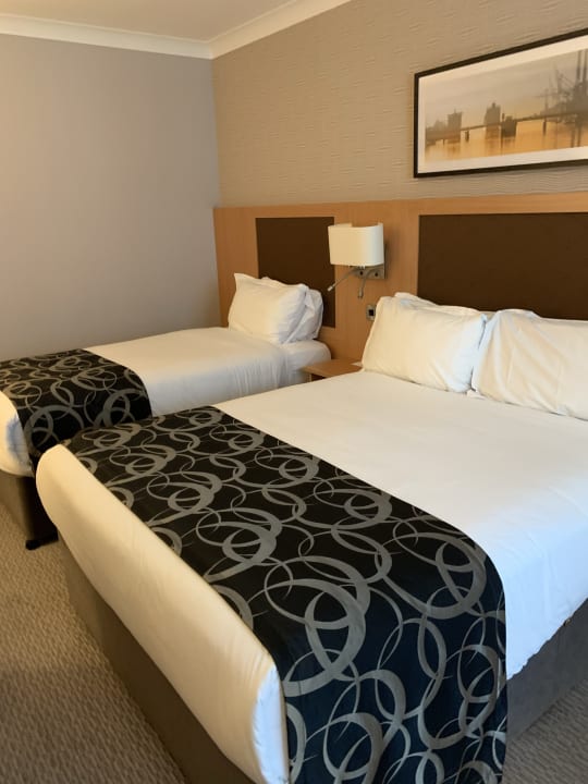 Zimmer Clayton Hotel Cardiff Lane