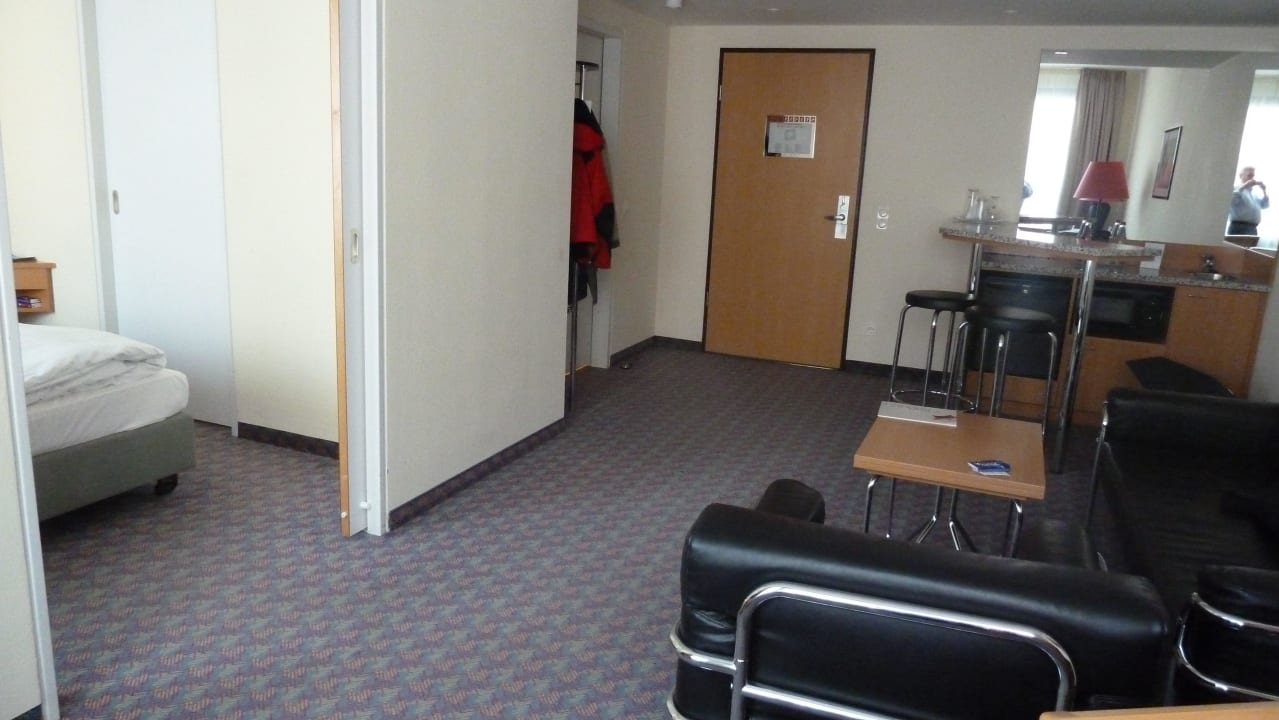 Großzügiges Zimmer Hotel NH Dortmund