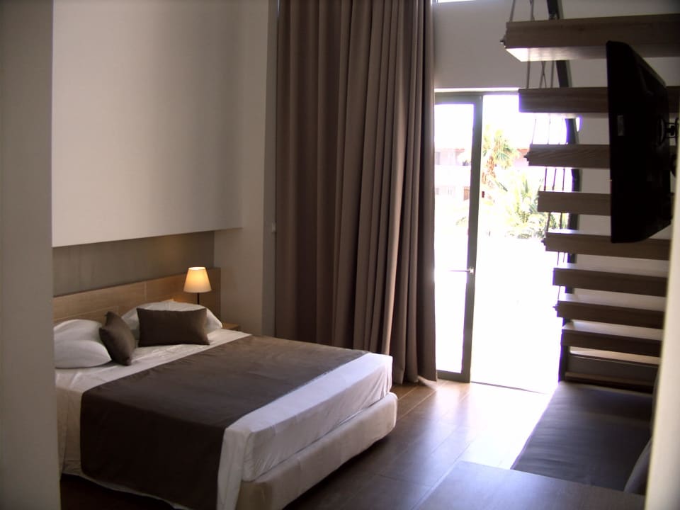 Familienzimmer unten-familyroom 1. floor Akti Palace Resort & Spa