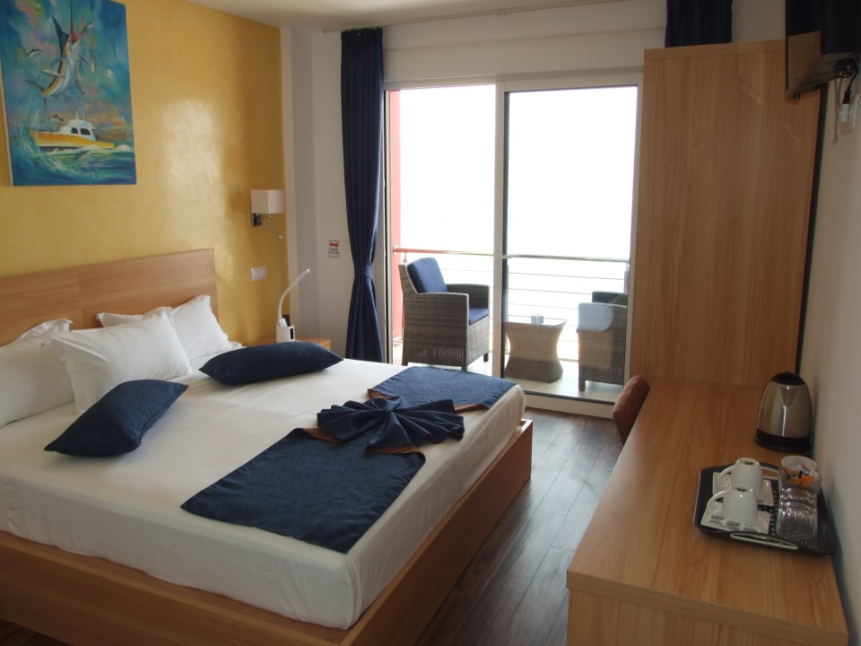Zimmer Blue Marlin Hotel