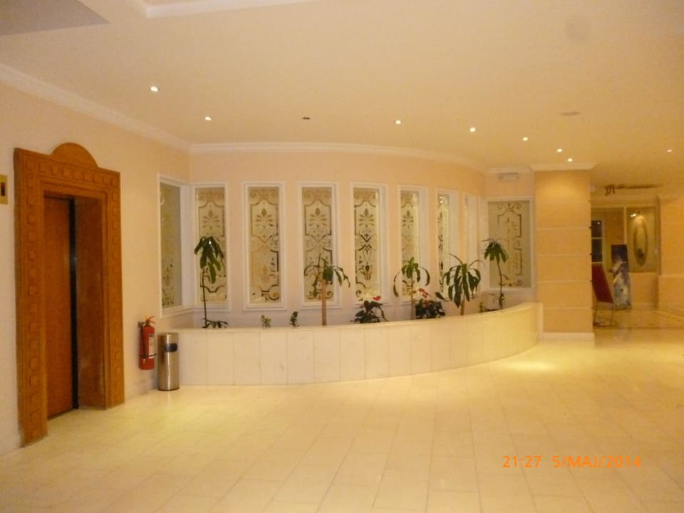 Widok na restaurację główną Mitsis Rodos Village