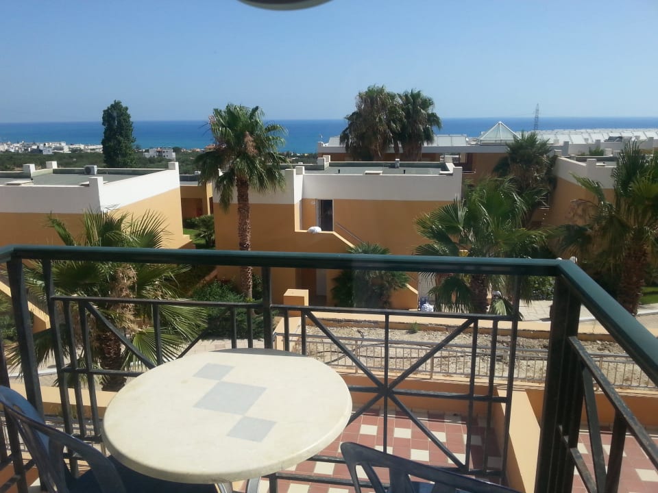 Widom z balkonu Royal & Imperial Belvedere Resort