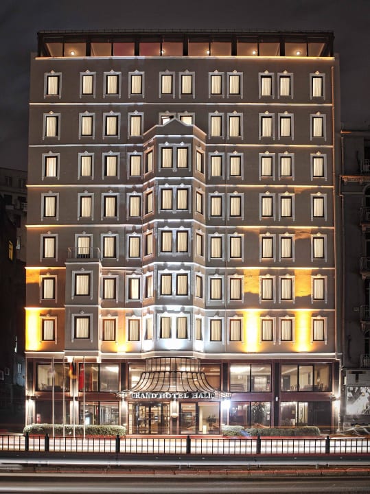 Main Building Hotel Grand Halic