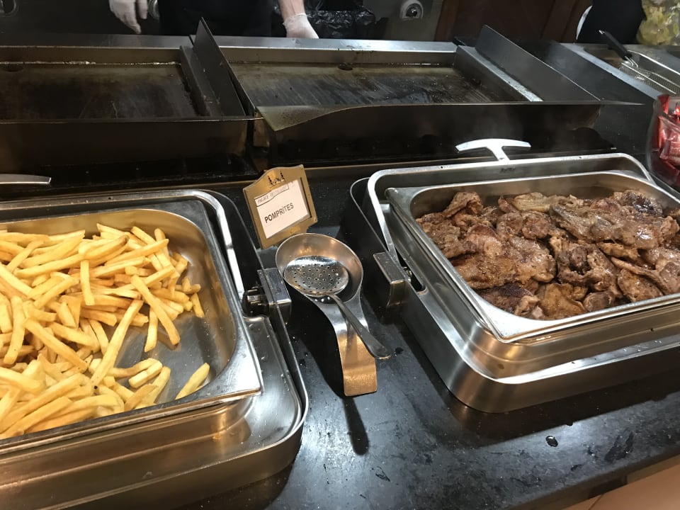 Gastro Royal Holiday Palace