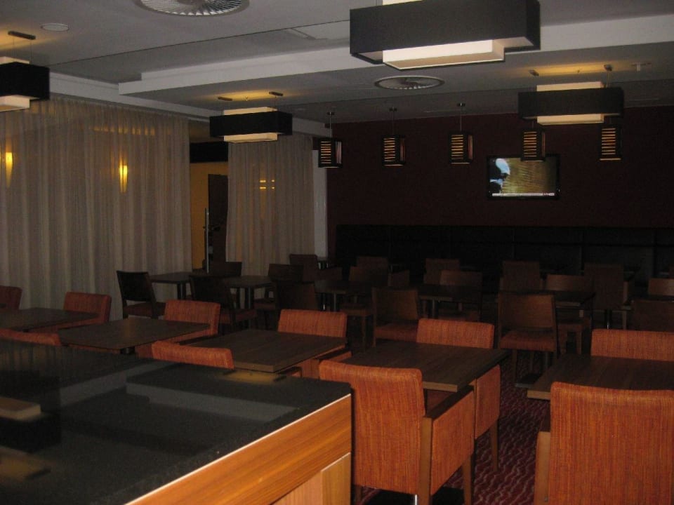 Frühstücksbereich Hampton by Hilton Berlin City West