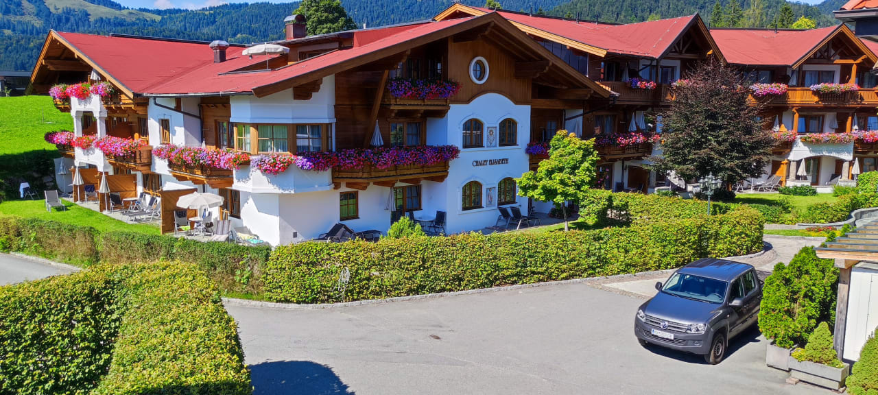 Außenansicht Wohlfühlresort Peternhof