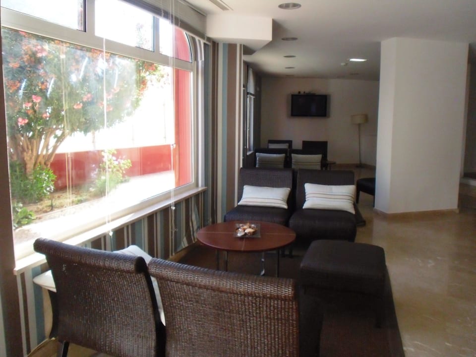 Lobby Hotel Quarteirasol