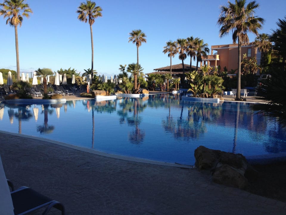 Pool am Morgen !!! Hipotels Barrosa Park