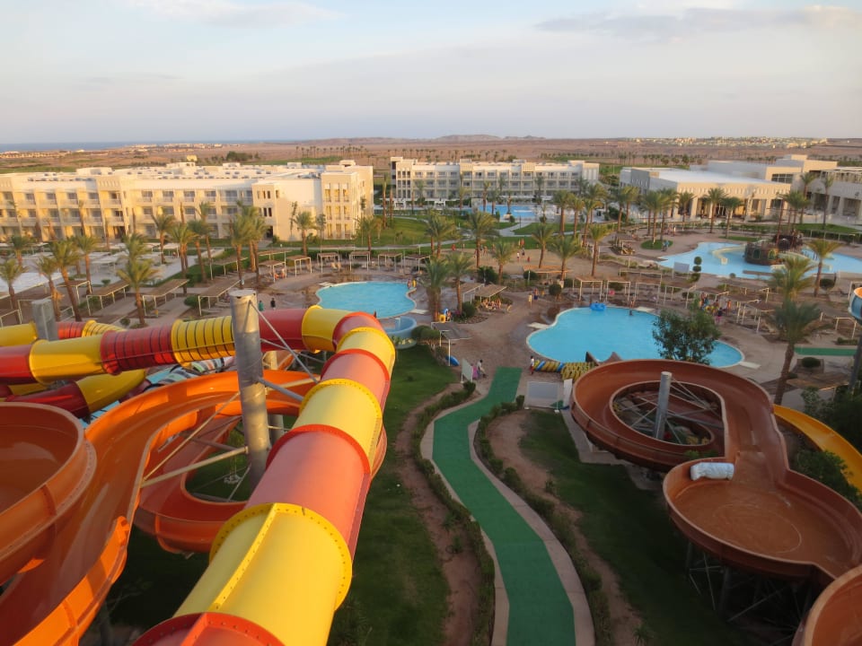 Blick vom Rutschenturm Richtung Hotel Jaz Aquaviva