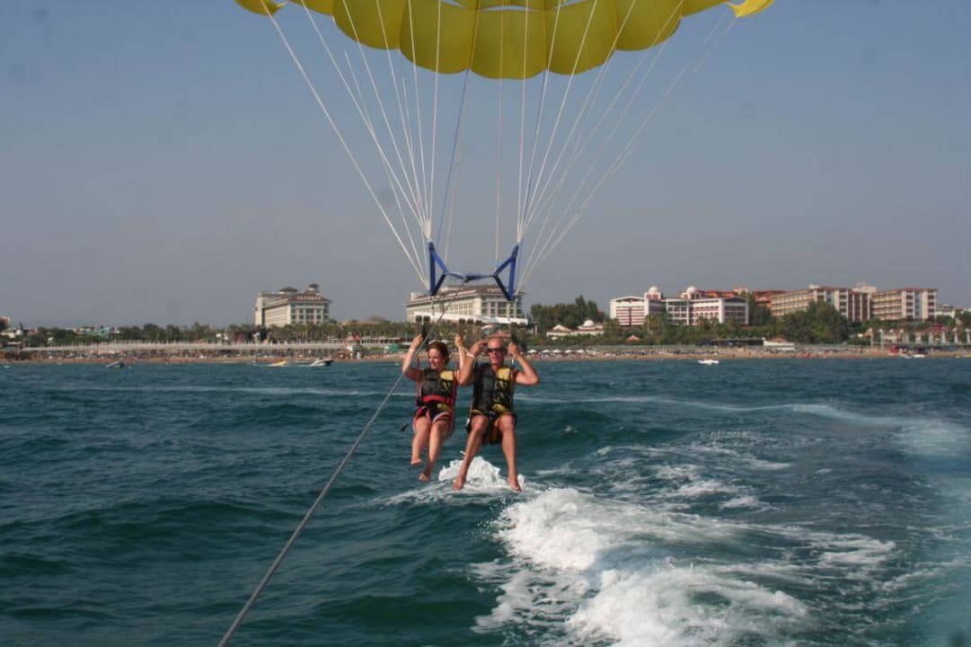 Parasailing Sunis Kumköy Beach Resort Hotel & Spa