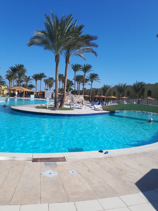 Pool Palm Beach Resort