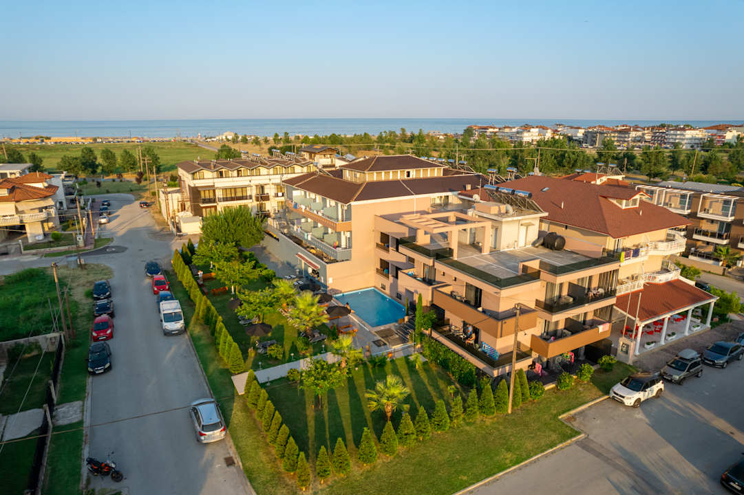 Außenansicht Hotel Yakinthos