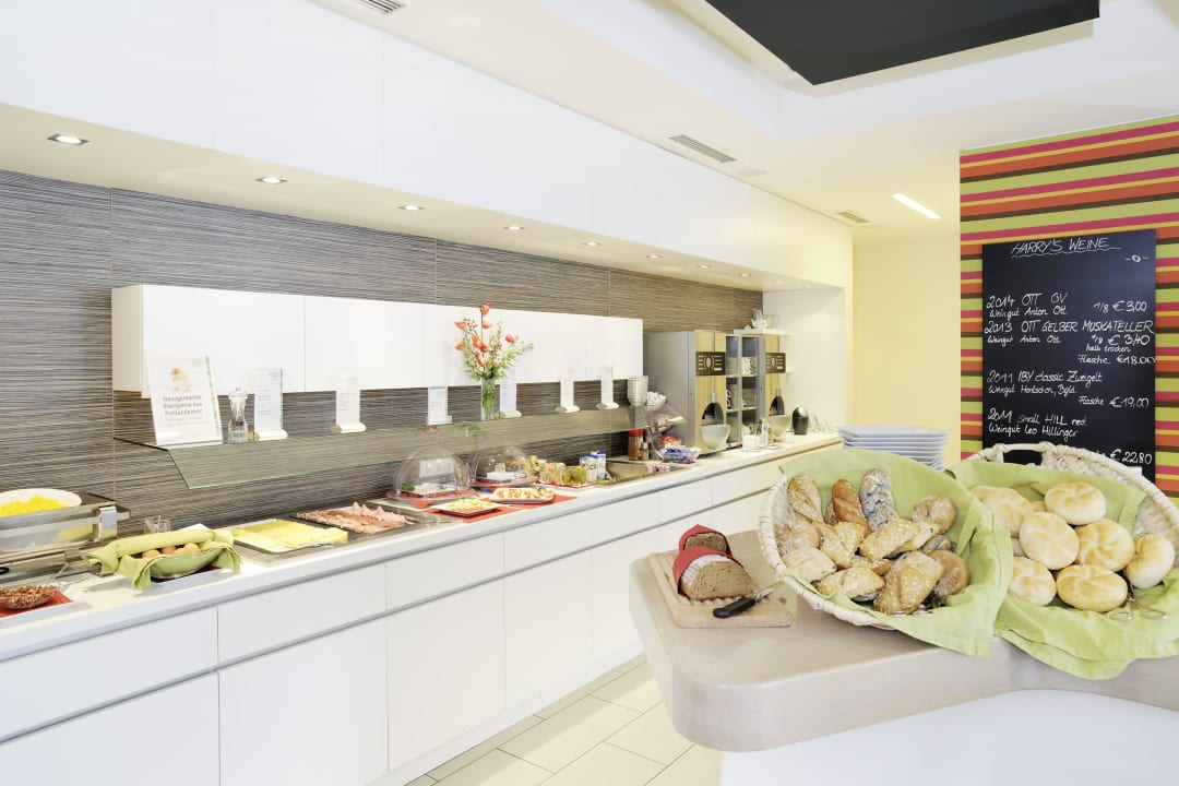 Frühstück Hotel Harry's Home Linz