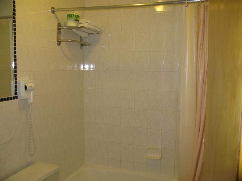 Bad im Zimmer 607 St. James Hotel