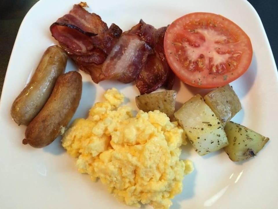 Buffet breakfast 3 Radisson Hotel Zurich Airport
