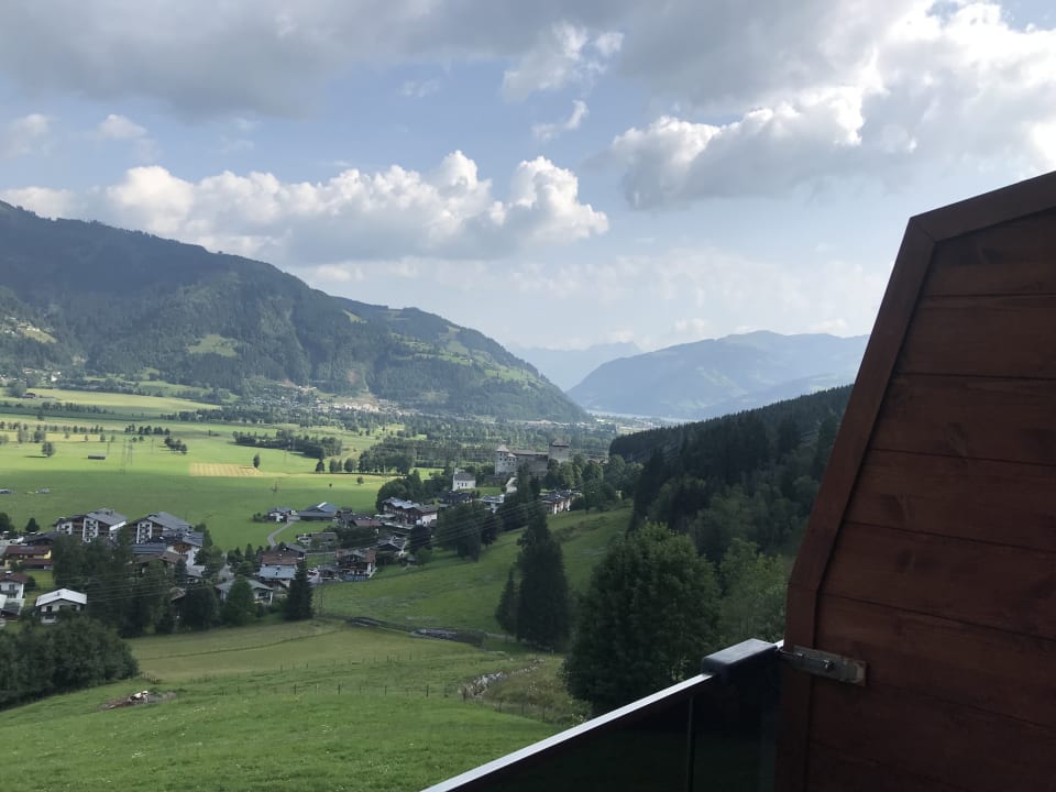 Ausblick Panorama Guggenbichl - Hotel Garni & Appartement