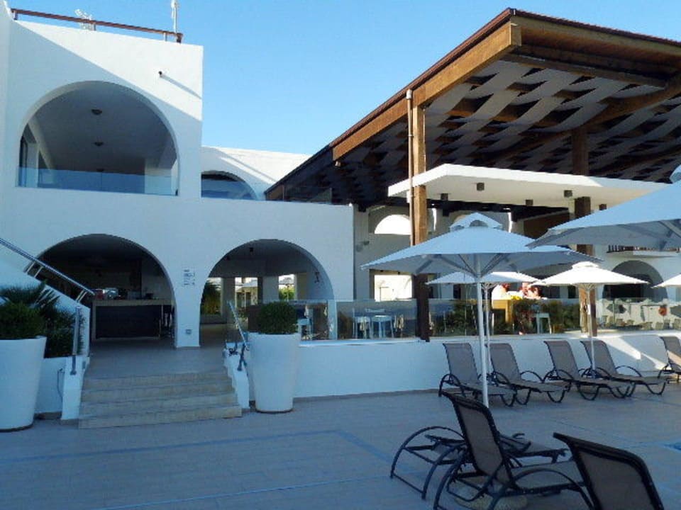 Hauptpool TUI BLUE Oceanis Beach and Spa Resort