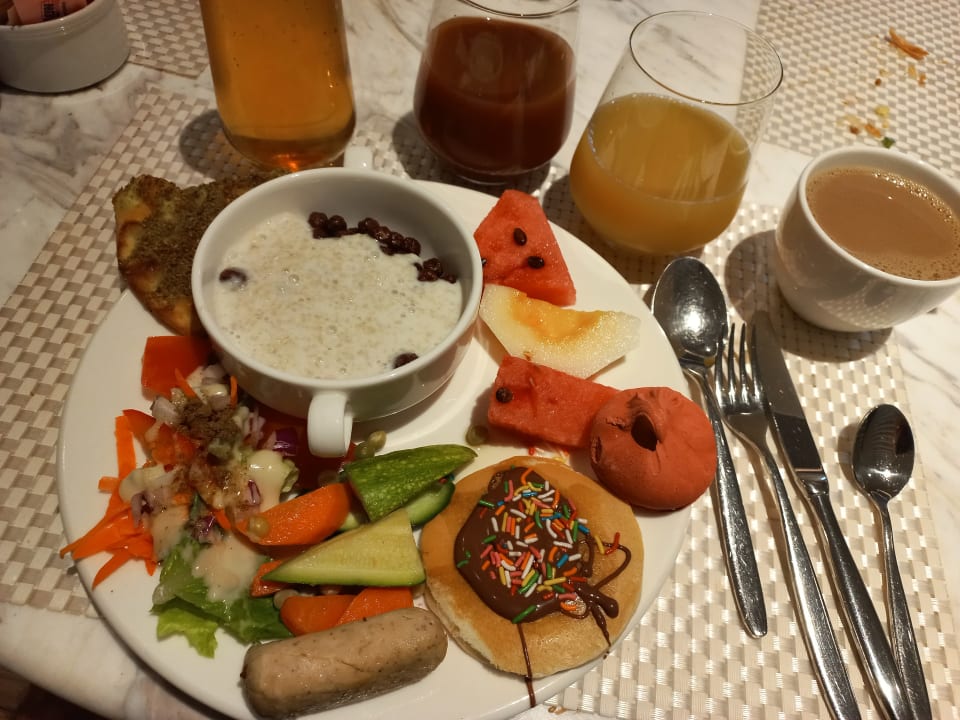 Gastro Embassy Suites By Hilton Doha Old Town