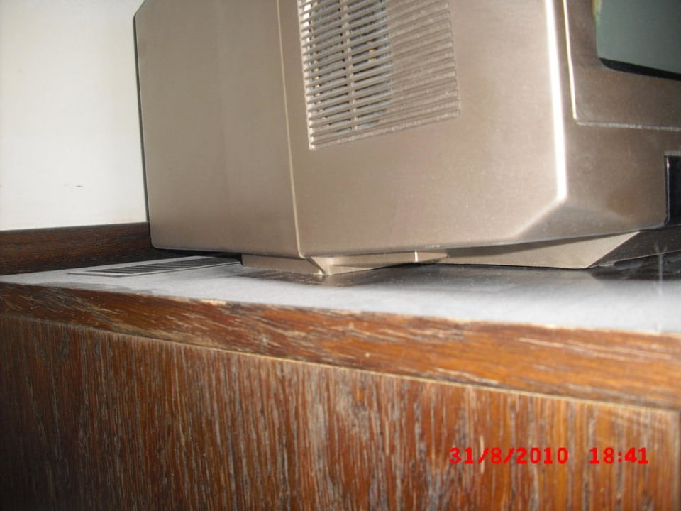 Eventuell doch mal putzen Danubius Hotel Marina