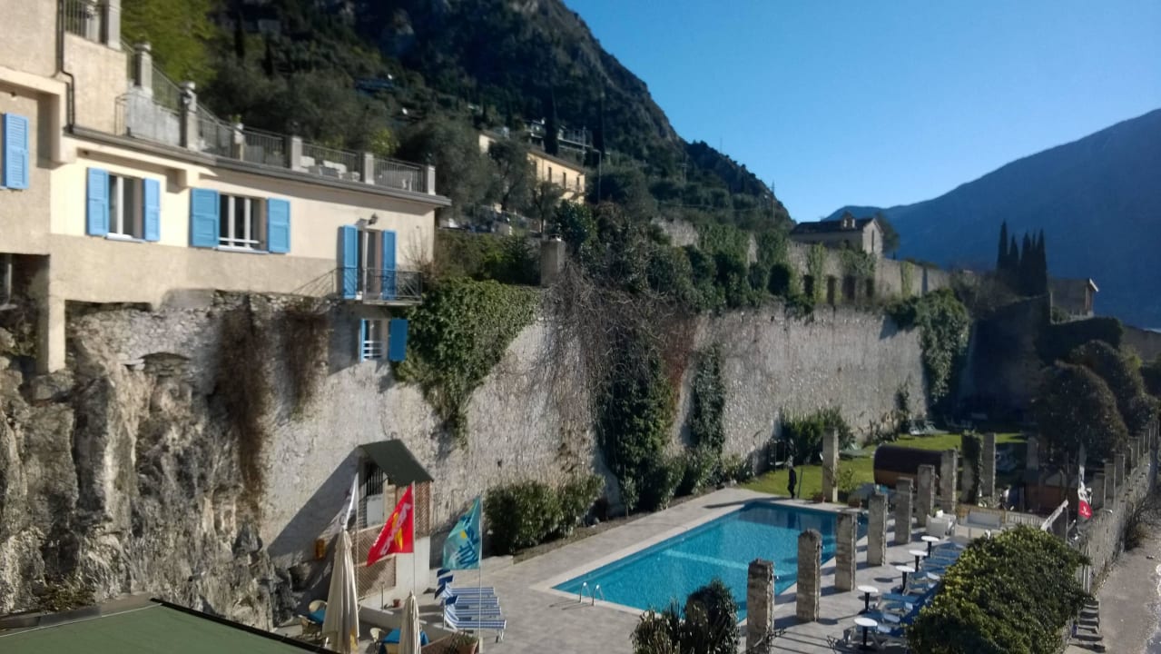 Pool, bequeme Gartenmöbel und Sauna Villa Romantica Beach Resort