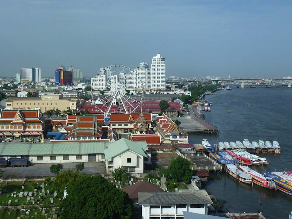 Ausblick Ramada Plaza by Wyndham Bangkok Menam Riverside