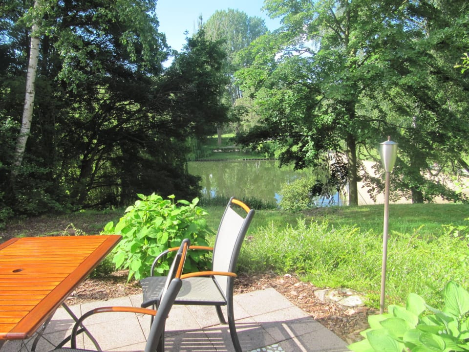 Frühstück auf der Terrasse Parkhotel Altes Kaffeehaus
