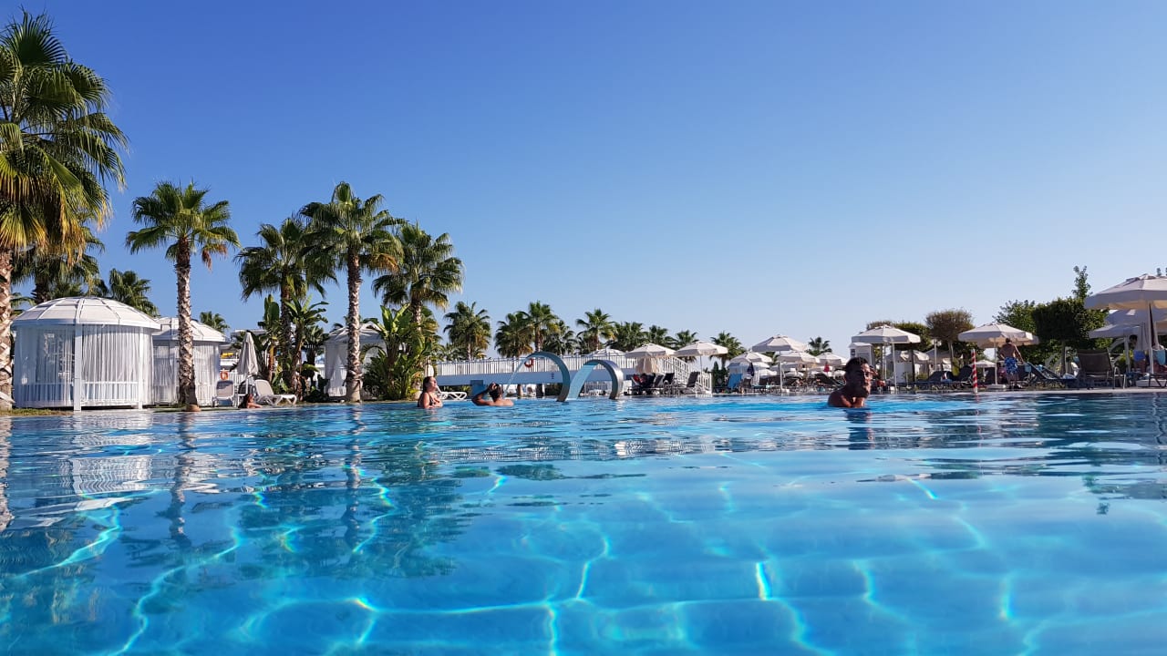 Pool Sueno Hotels Deluxe Belek