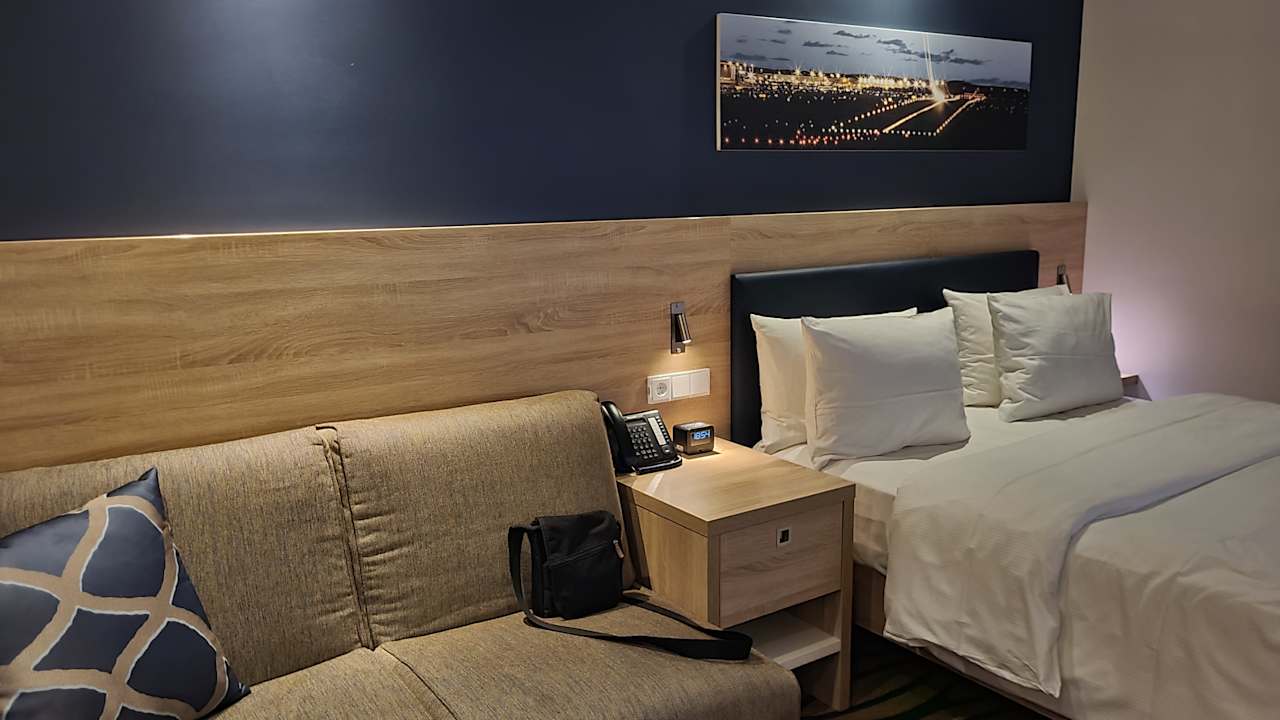 Zimmer Hampton By Hilton Frankfurt Airport