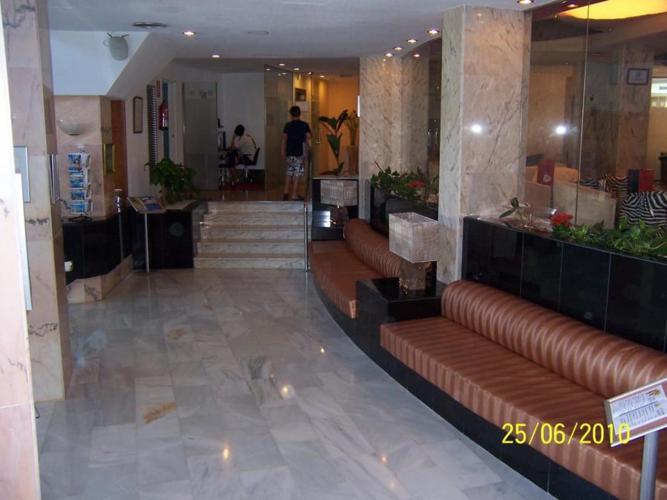 Der Weg zum Speisesaal Aparthotel Ivory Playa