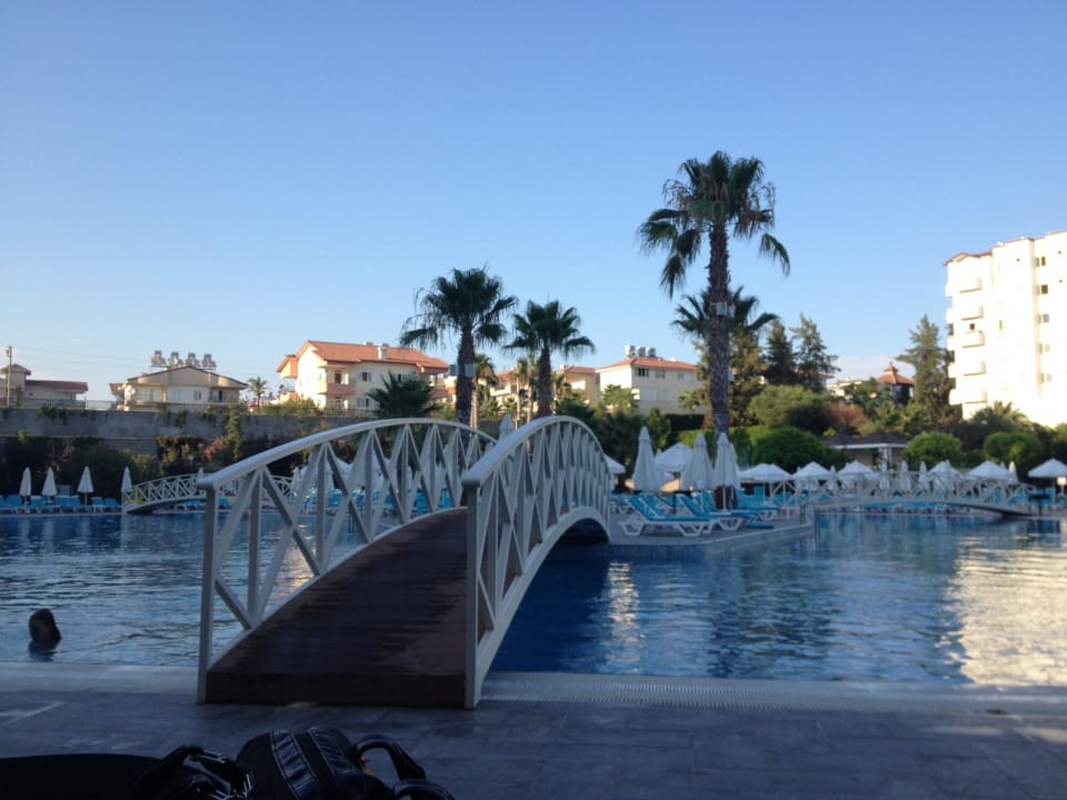 Het grote zwembad Side Mare Resort & Spa