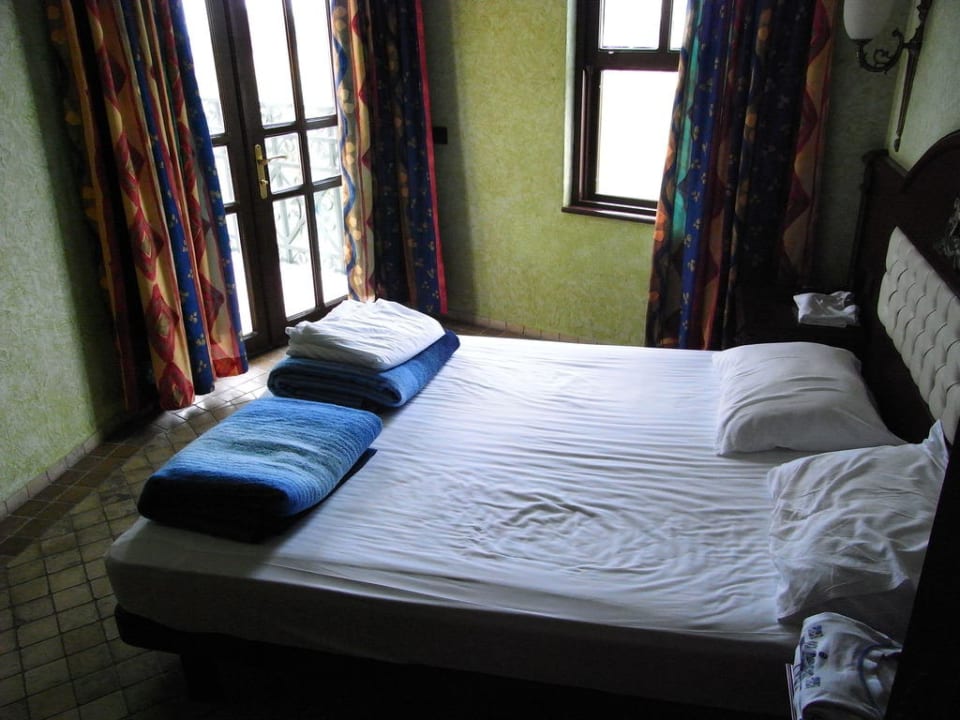 Schlafzimmer Bettgr. 160x190cm Hotel Yetkin