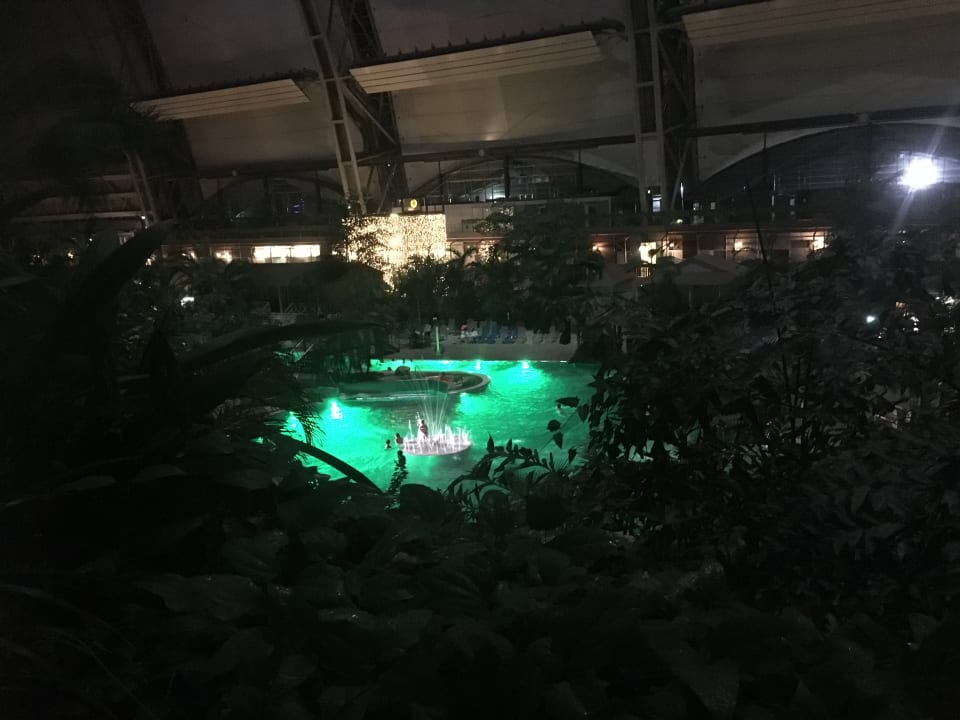 Pool Tropical Islands Resort