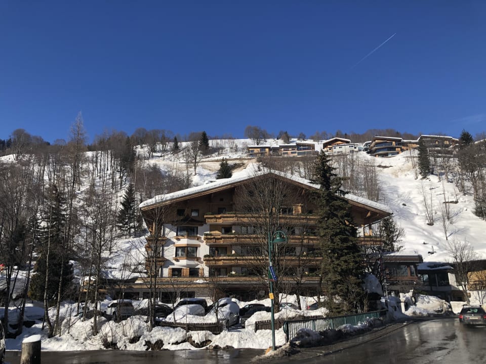 Außenansicht Familien- & Gartenhotel Theresia