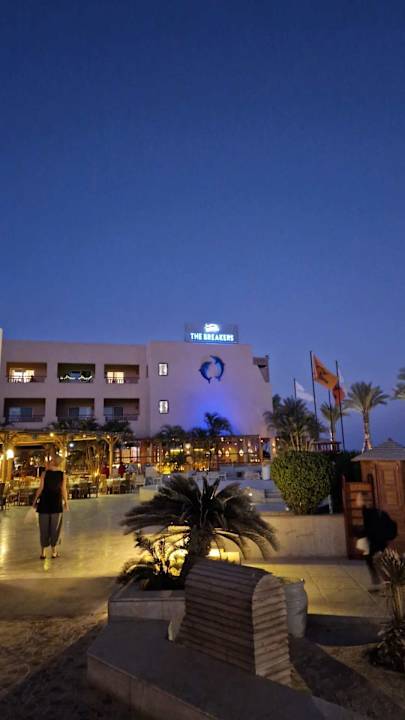 Außenansicht The Breakers Diving & Surfing Lodge