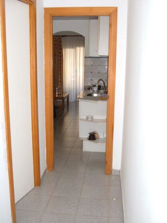 Blick vom Eingang in's Wohnzimmer Aparthotel Houm Plaza Son Rigo