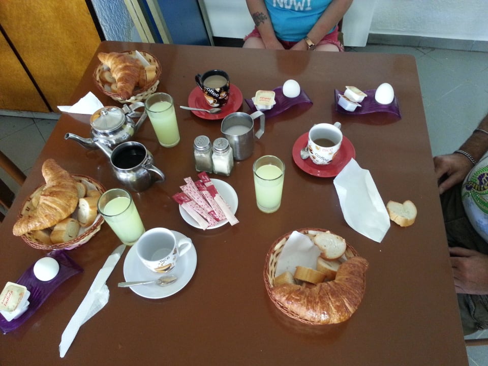 Frühstück, mehr gab es nicht Hotel Residence Boujaafar