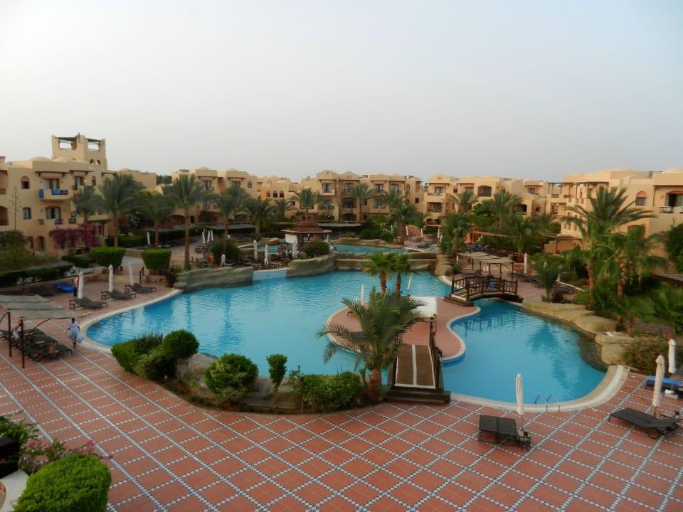 Grosser Pool Steigenberger Coraya Beach - Adults only