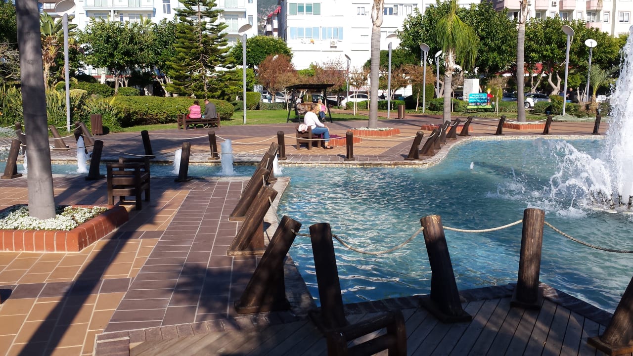 Blick zur Häuserreihe Riviera Hotel & Spa