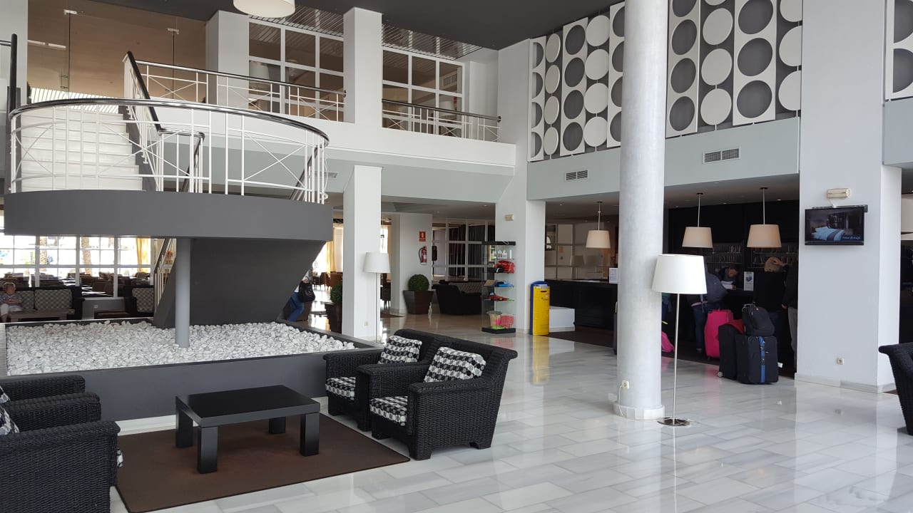 Lobby Protur Vista Badia Aparthotel