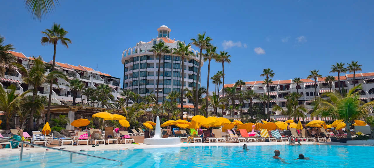 Pool Parque Santiago IV Official