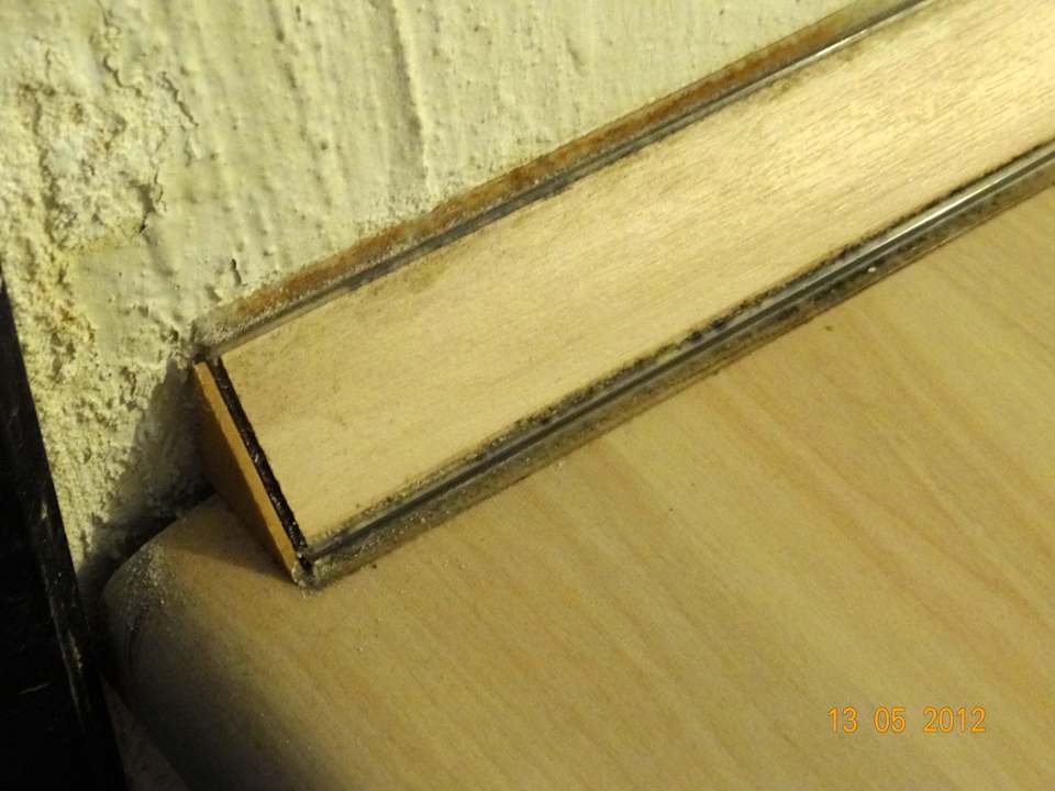 Schimmel in der Küchenzeile Days Inn Hotel & Residence