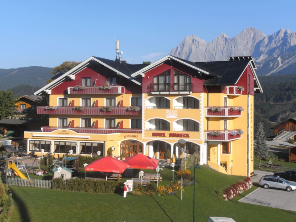 Hotel mit Dachstein Hotel - Pension Sonneck