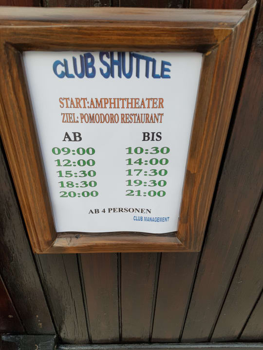 Strand Club Grand Aqua