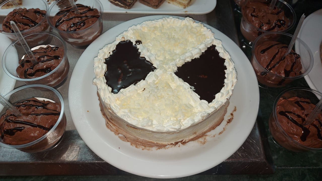 Gastro Hotel Royal Nozha