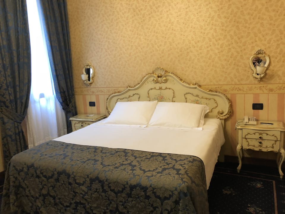 Zimmer Hotel Montecarlo