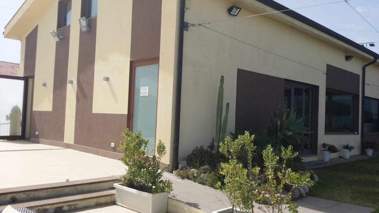 Duschraum im Poolbereich geschlossen Il Parco Degli Ulivi