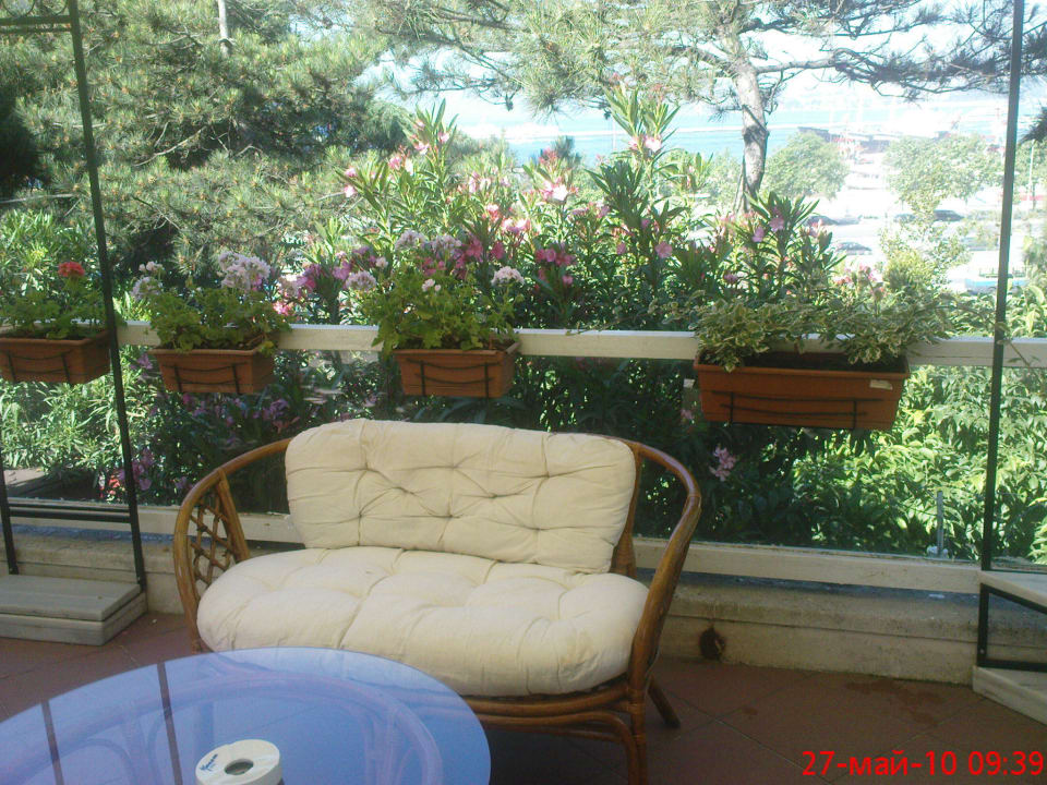 Открытый бар Hotel Harem