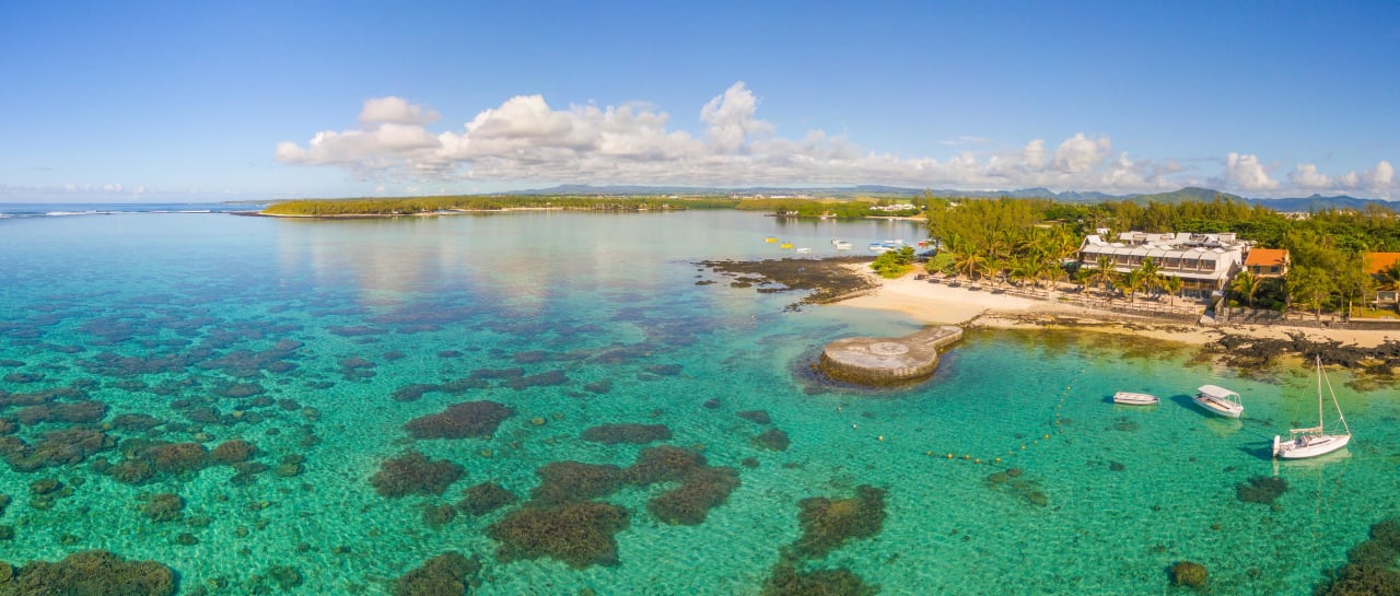 Ausblick Le Peninsula Bay Beach Resort & Spa