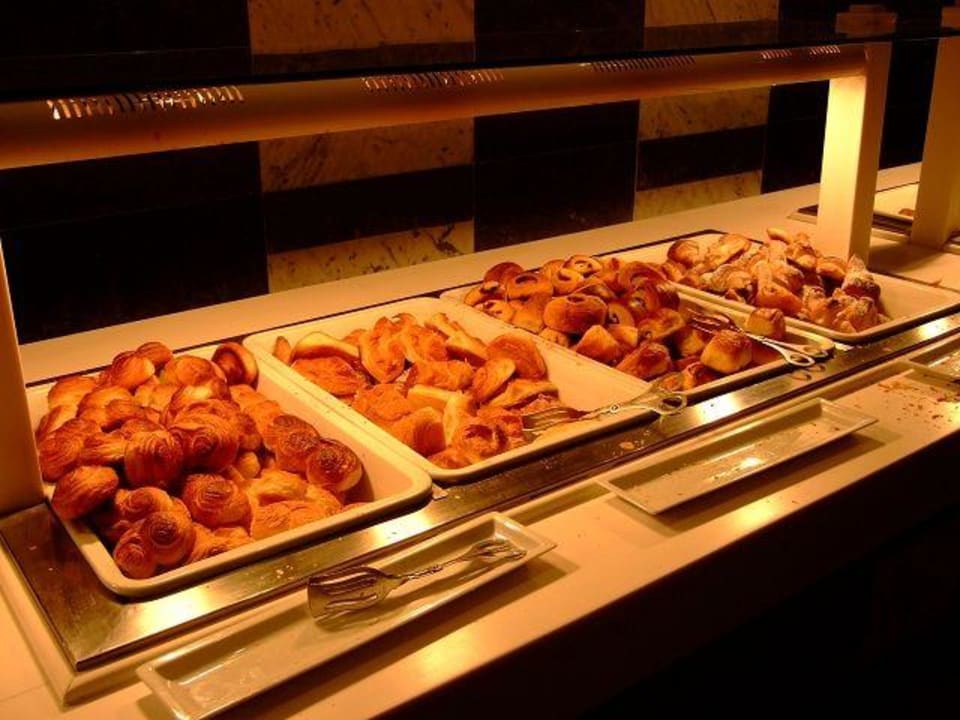 Croissants The Orangers Beach Resort and Bungalows