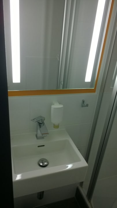 Zimmer B&B Hotel Hannover-Nord